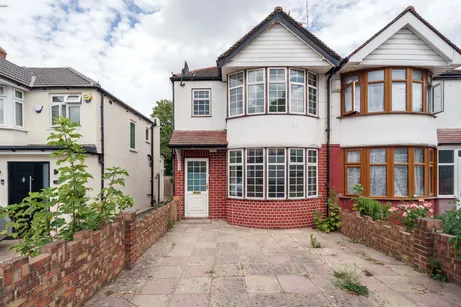 St. Annes Gardens, London, NW10