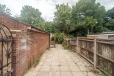 St. Annes Gardens, London, NW10 photo 18