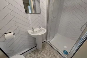 Main property image