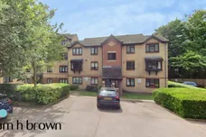 Linnet Way, PURFLEET-ON-THAMES