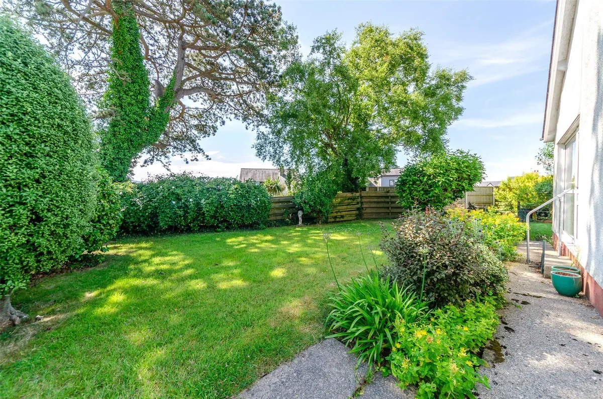 Glan Beuno Estate, Bontnewydd, Caernarfon, Gwynedd, LL55