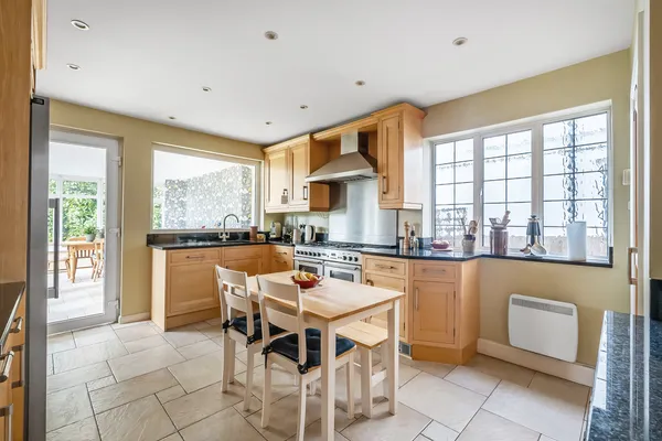 Chichele Road, Oxted, RH8 photo 6