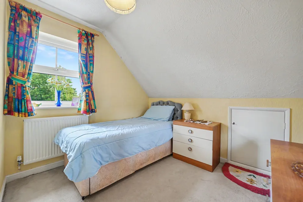 Property carousel item 19