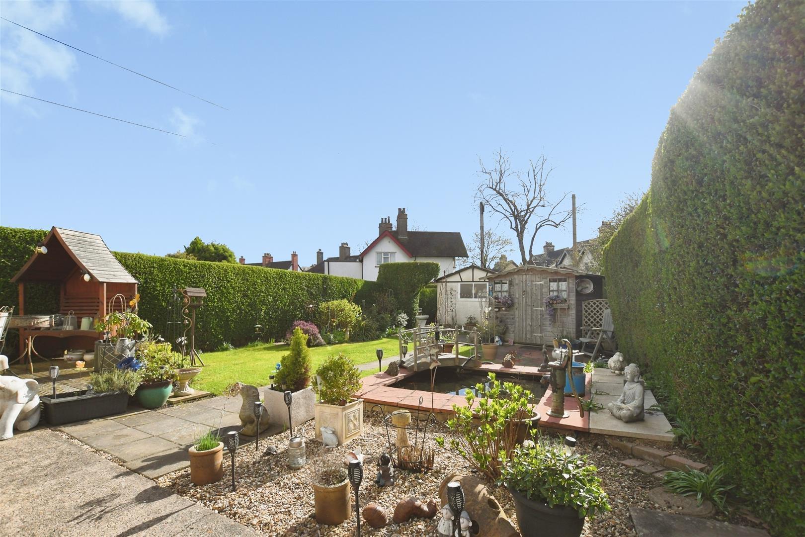 Laburnum Avenue, Garden Village, Hull Image 4