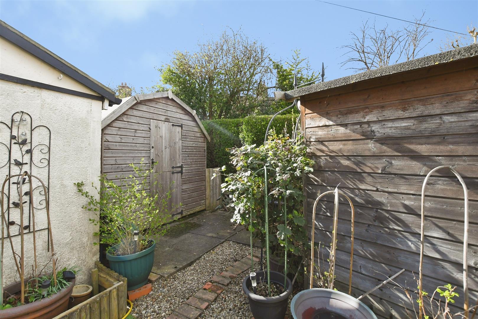 Laburnum Avenue, Garden Village, Hull Image 20