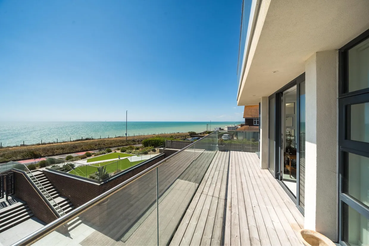 Marine Drive, Brighton, BN2 photo 2