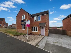 Wedgewood Way, Knottingley thumb 2
