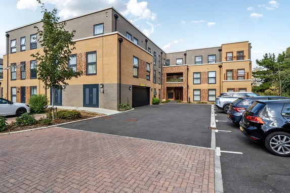 Cornwall Gardens, Maidenhead, SL6