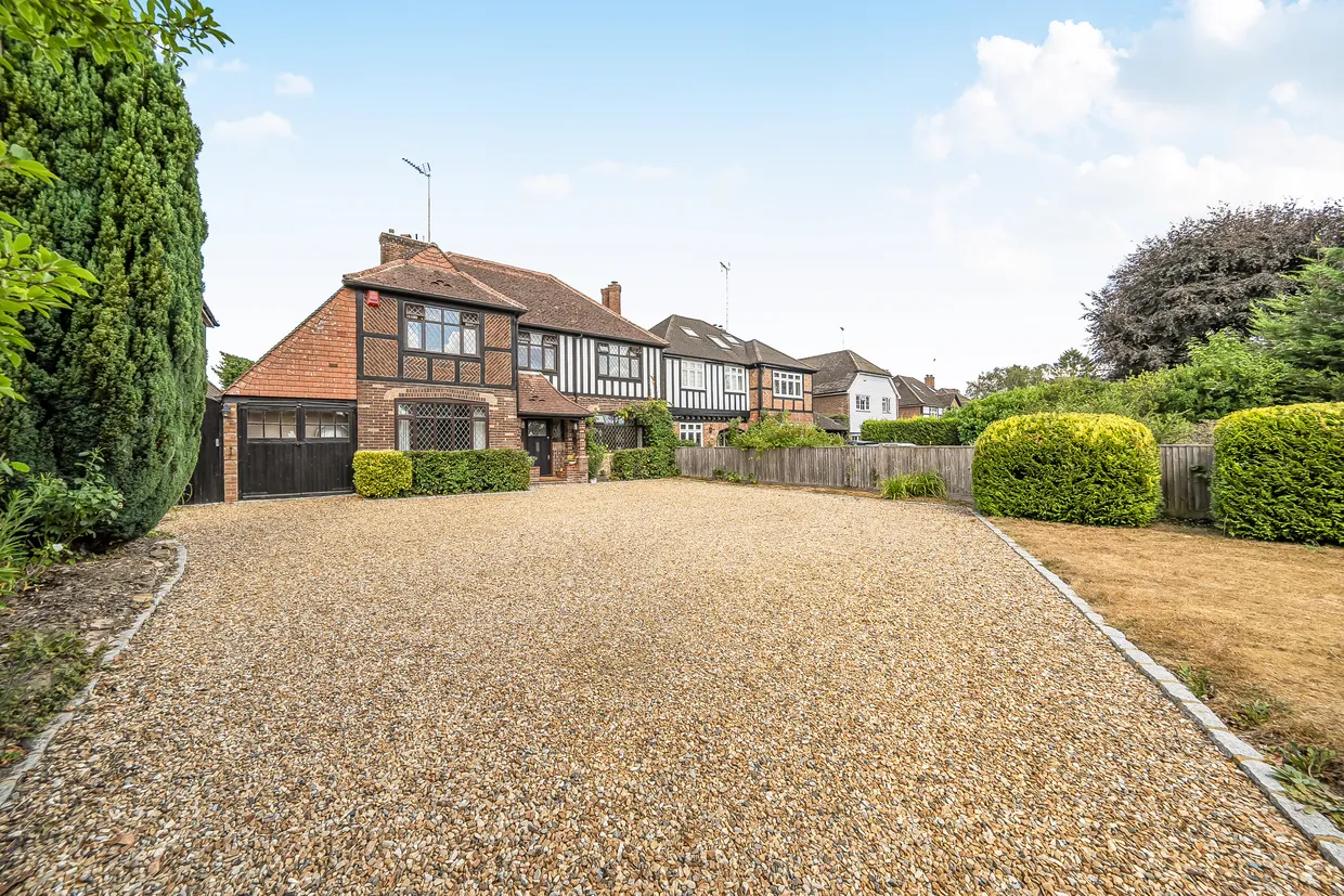 Guildford Road, Horsham, RH12 photo 24
