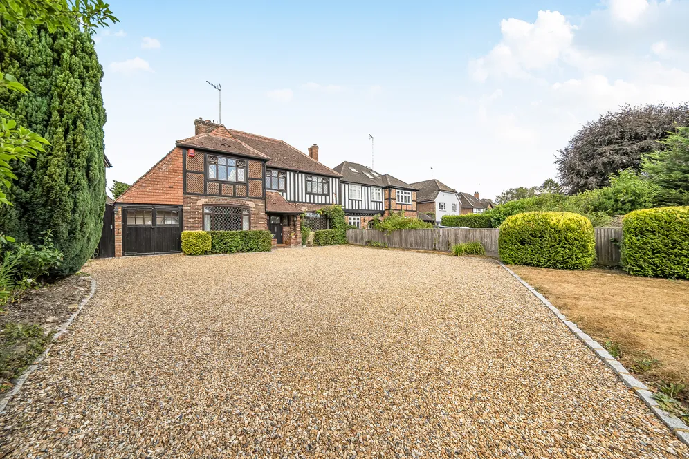 Guildford Road, Horsham, RH12 photo 24