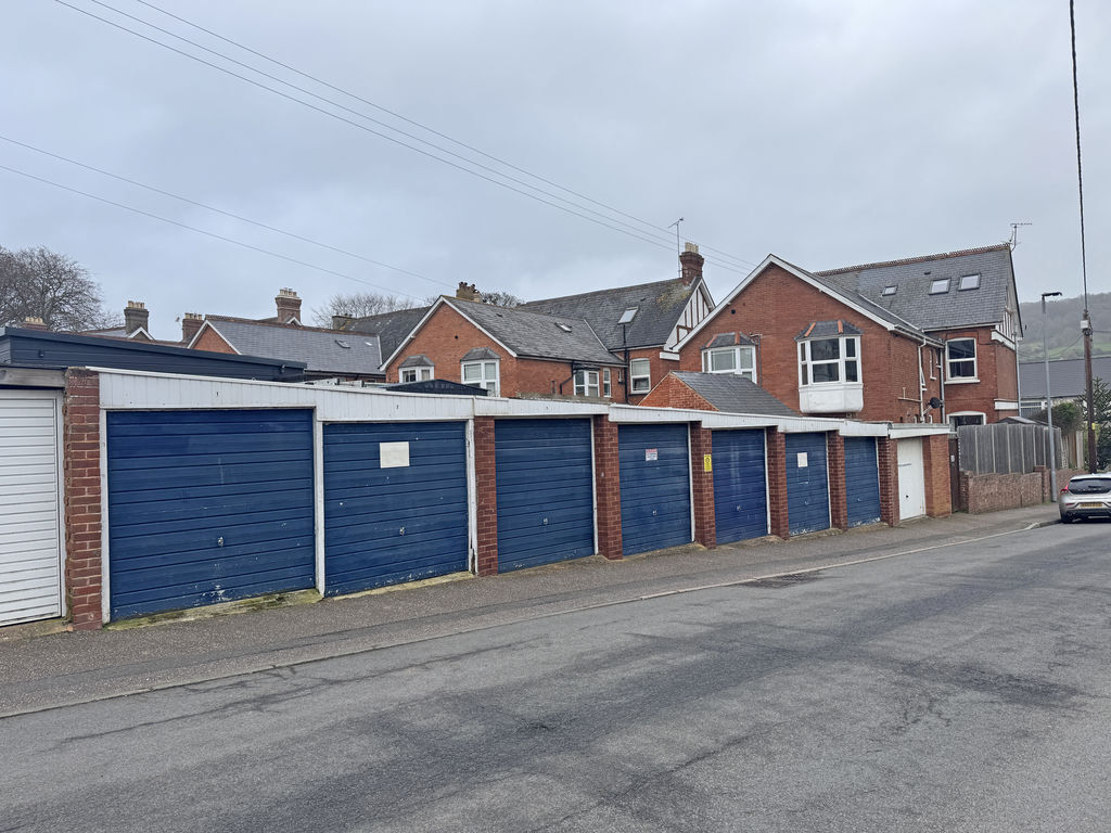 Winslade Road, Sidmouth Image 1