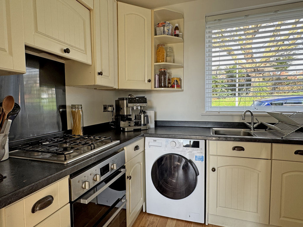 Manstone Avenue, Sidmouth Image 6