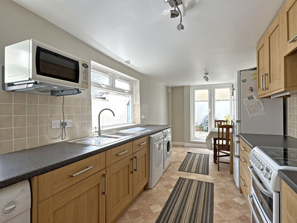 Lawn Vista, Sidmouth Image 5