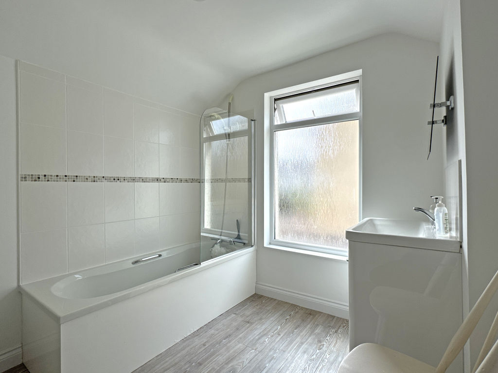 Lawn Vista, Sidmouth Image 11