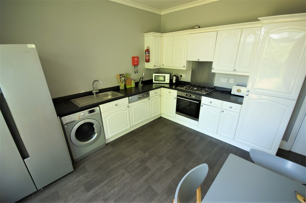 Room 6 of 6, St. Osburgs Road, Coventry, CV2 4EG Image 1