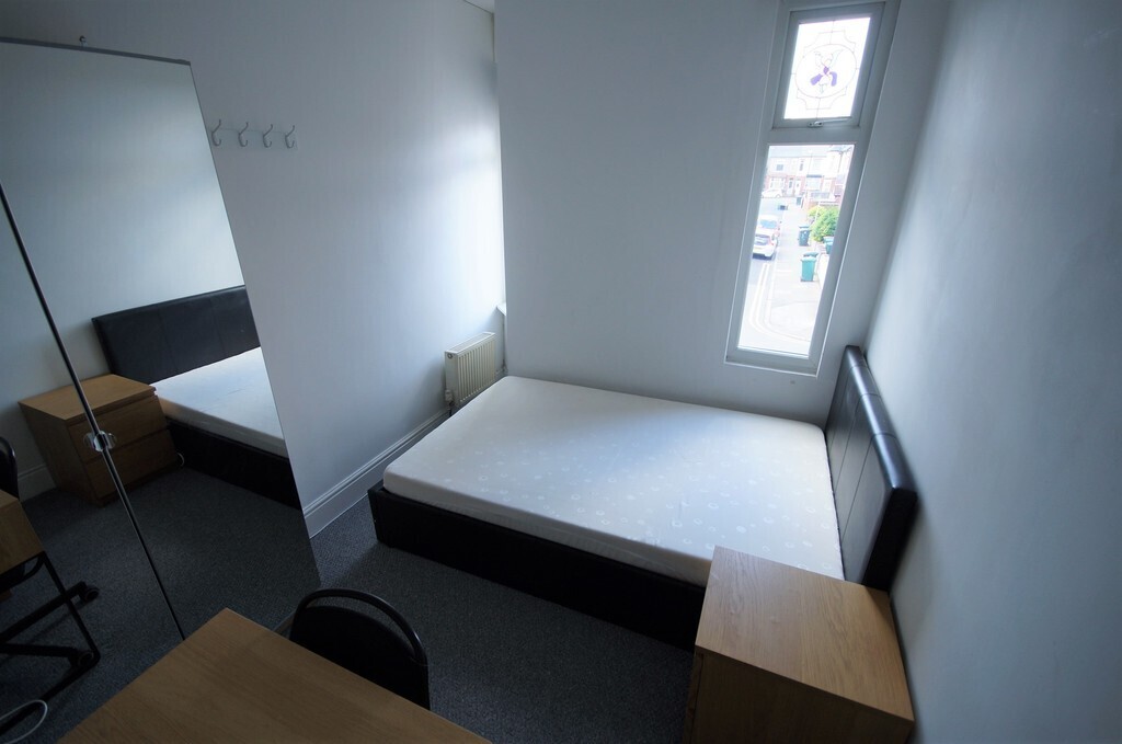 Room 6 of 6, St. Osburgs Road, Coventry, CV2 4EG Image 3