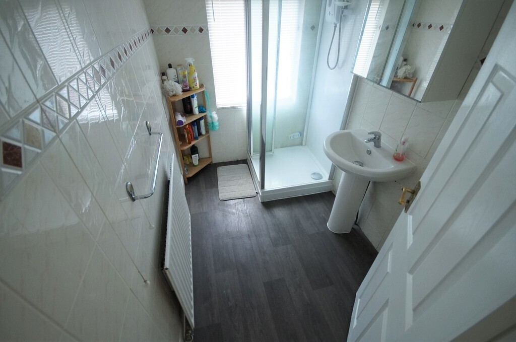Room 6 of 6, St. Osburgs Road, Coventry, CV2 4EG Image 4