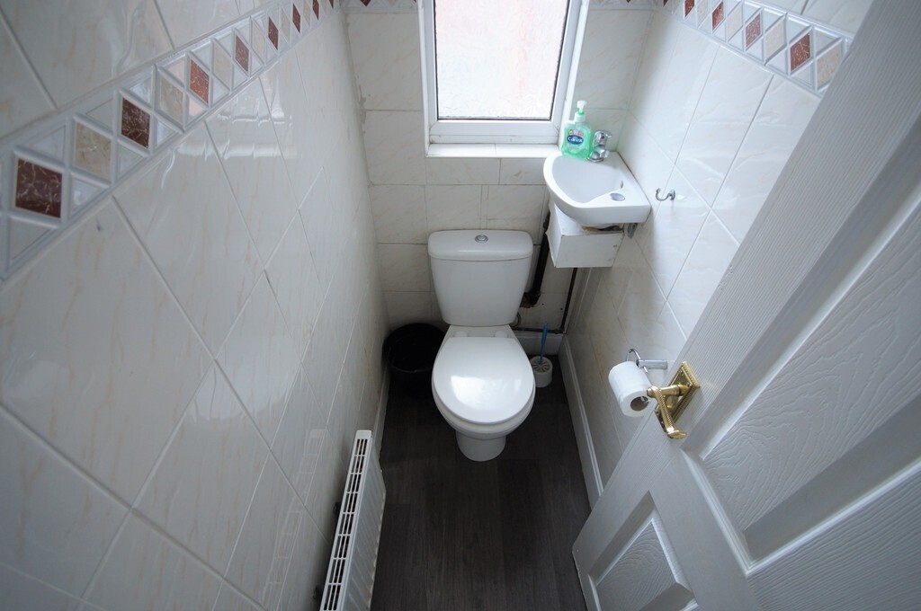 Room 6 of 6, St. Osburgs Road, Coventry, CV2 4EG Image 5