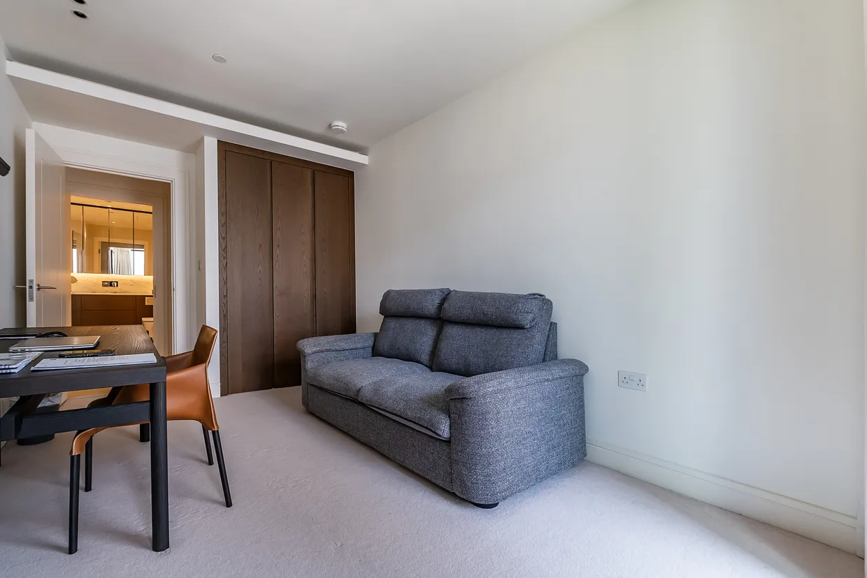 Harbour Avenue, London, SW10 photo 25