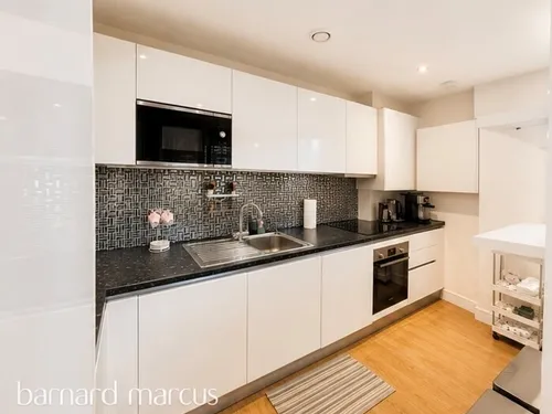 Staines Road, HOUNSLOWphoto