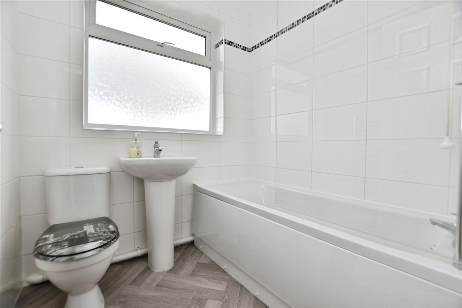 Lascelles Avenue, Withernsea Image 14
