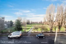 Stamford Brook Avenue, LONDON