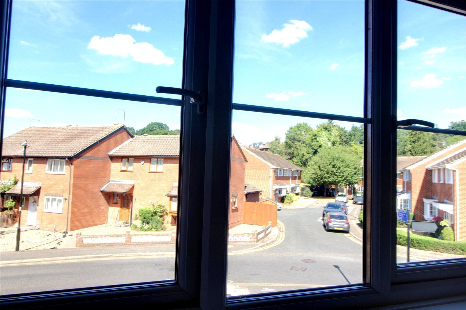 Gladbeck Way, Enfield, Middlesex, EN2 Image 9