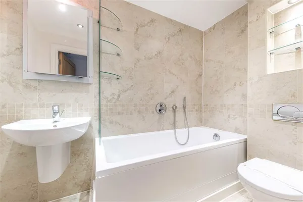 Sheerwater Road, Addlestone, KT15 photo 8