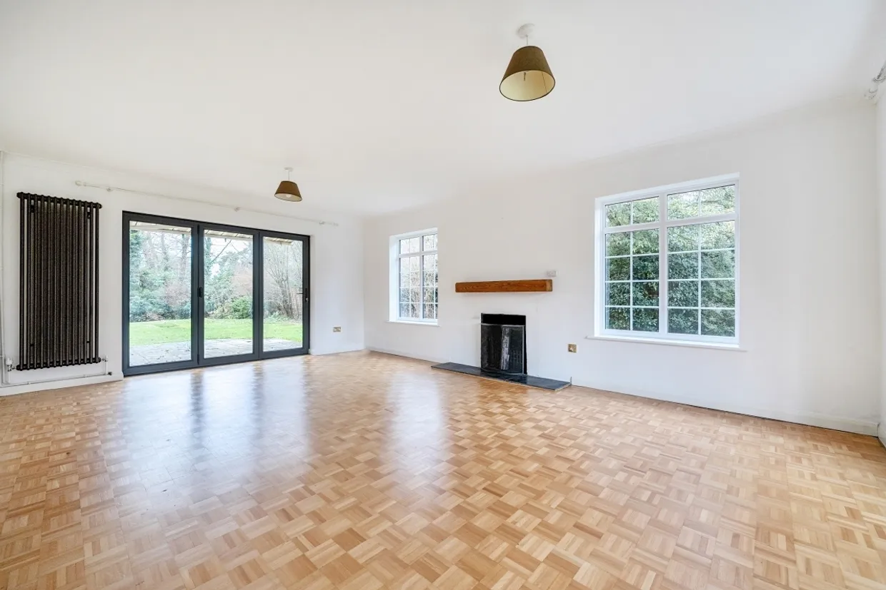 Yardley Close, Reigate, RH2 photo 3