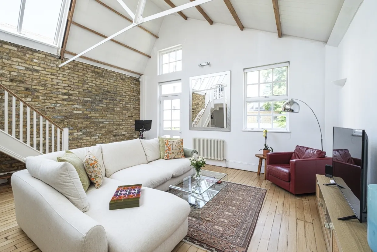 Welmar Mews London SW4 photo 3