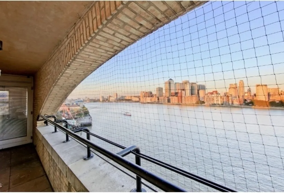 King Frederick Ninth Tower, Rotherhithe, SE16 photo 6