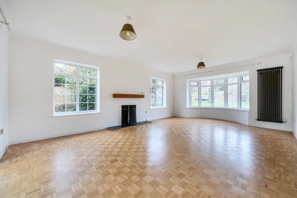 Yardley Close, Reigate, RH2 photo 4