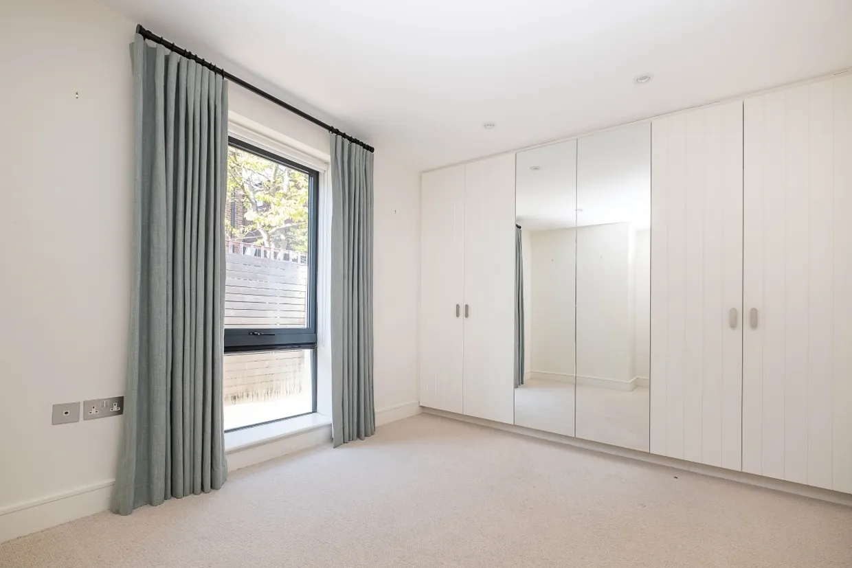 South Park Road London SW19 photo 8