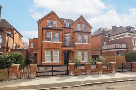 Strawberry Hill Road, Twickenham, TW1