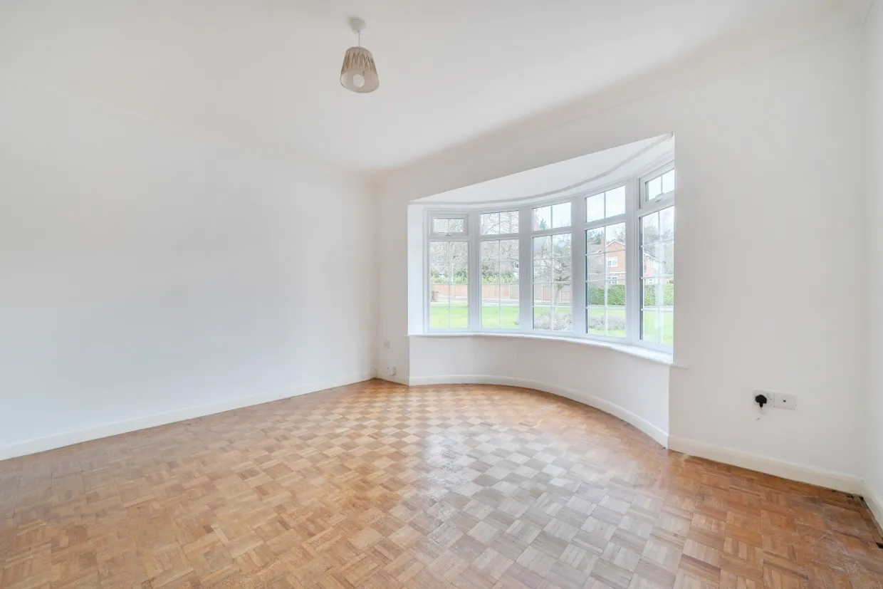 Yardley Close, Reigate, RH2 photo 8