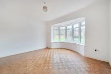 Yardley Close, Reigate, RH2 photo 8