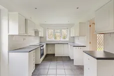Dewlands Hill Crowborough TN6 photo 11