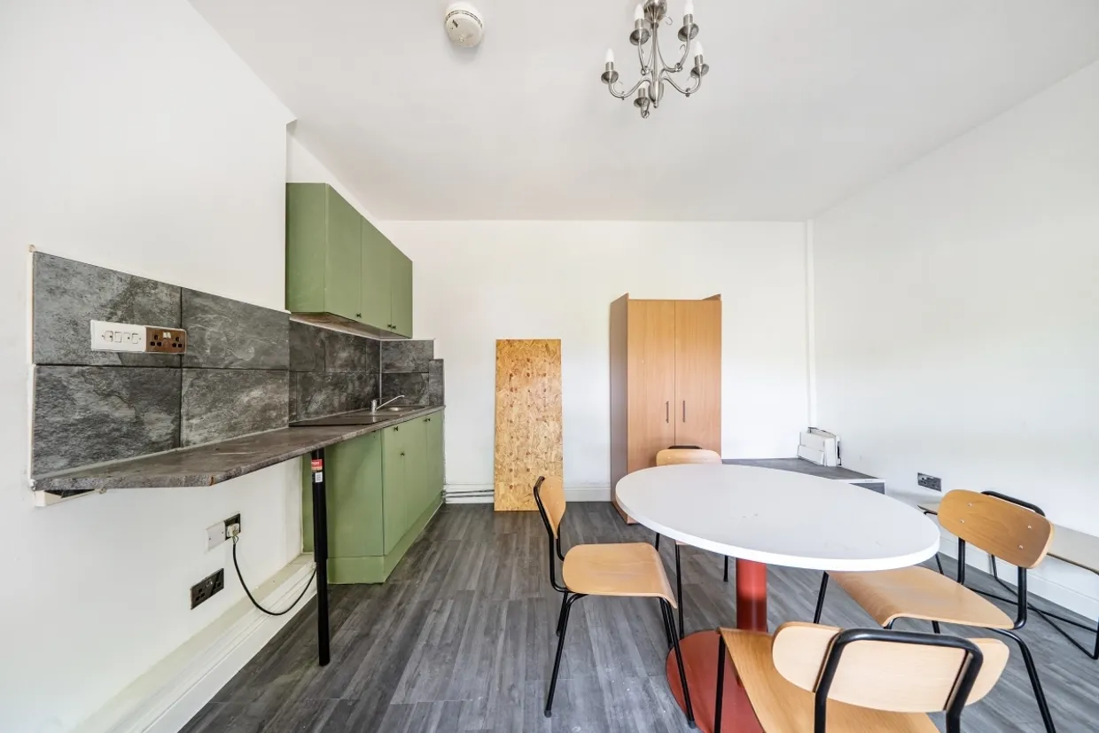 Broadhurst Gardens London NW6 photo 5
