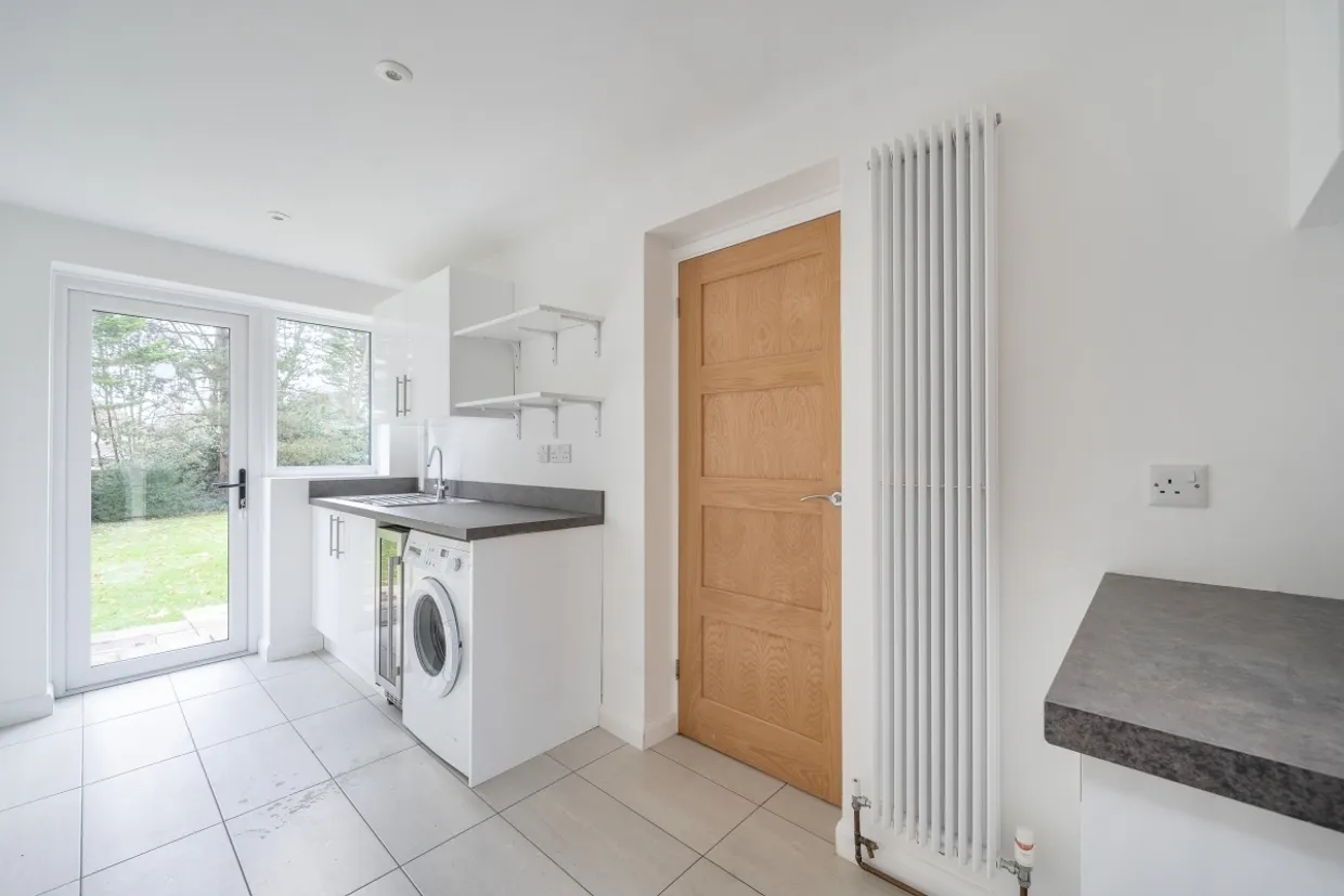 Yardley Close, Reigate, RH2 photo 12