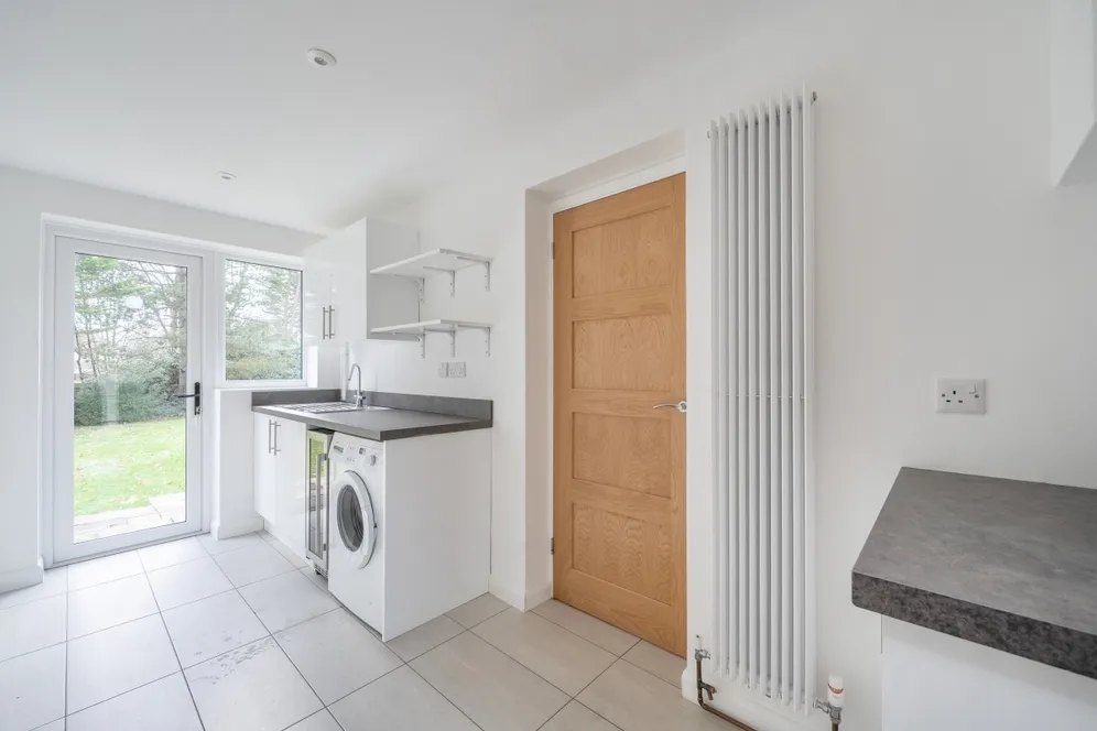 Yardley Close, Reigate, RH2 photo 12
