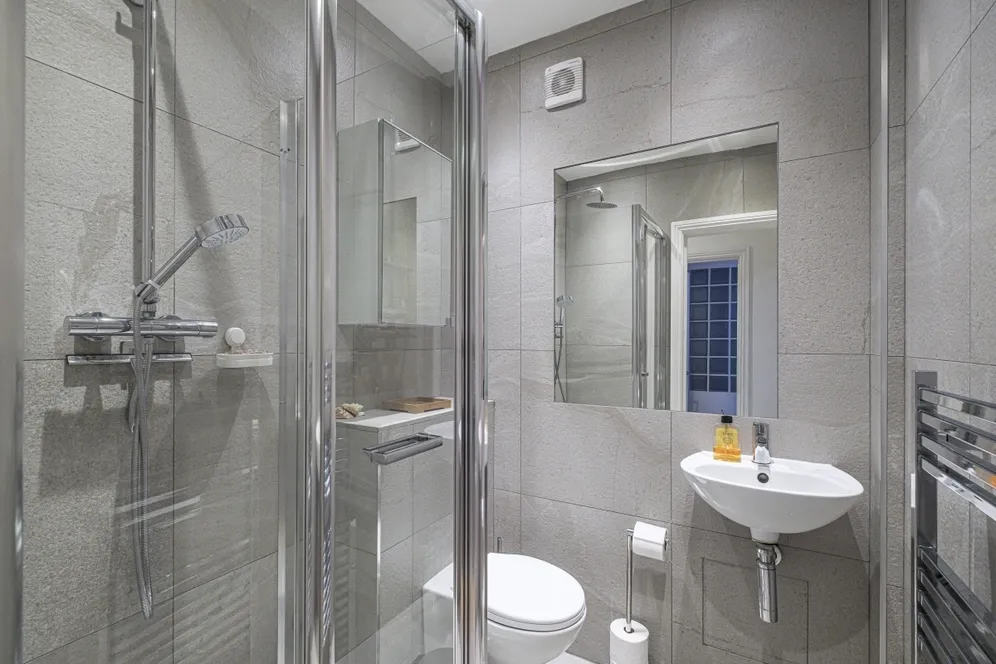Welmar Mews London SW4 photo 12