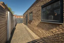South Park Road London SW19 photo 15