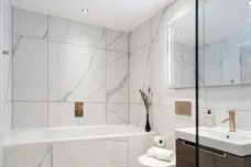 The Lexington, 3b William Jessop Way Liverpool L3 photo 9