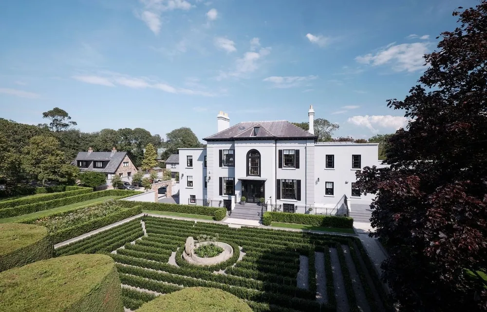 Sunningdale Manor
