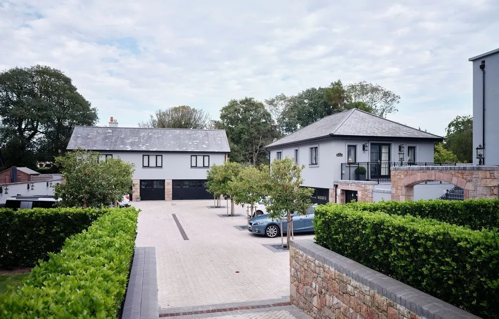 Sunningdale Manor