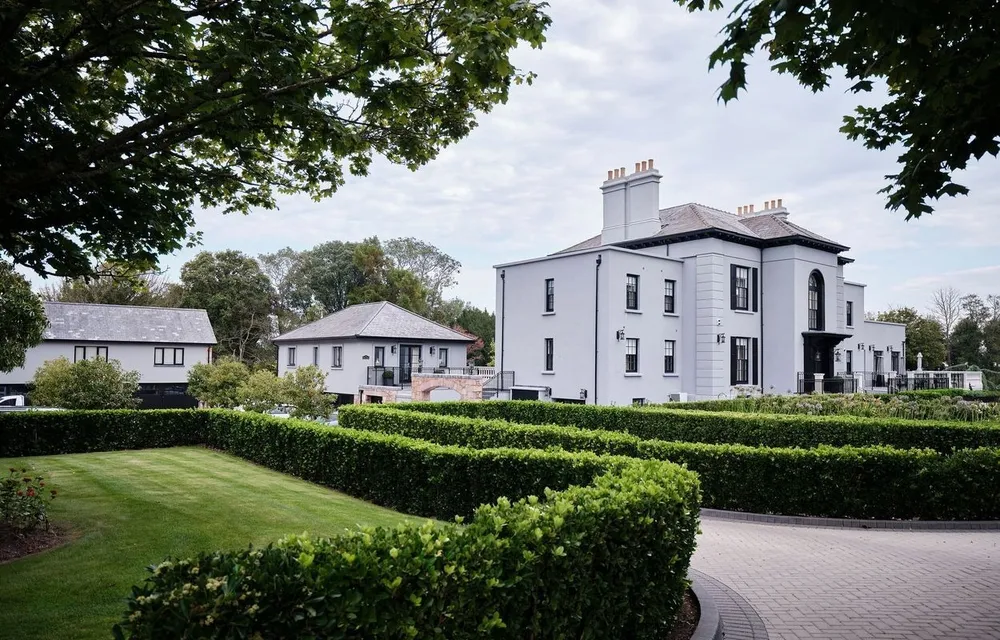 Sunningdale Manor