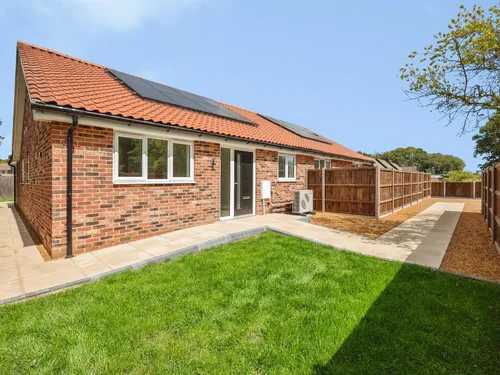 Sutton Crescent, Freethorpe, Norwichphoto