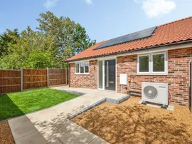 Sutton Crescent, Freethorpe, Norwich thumb 3