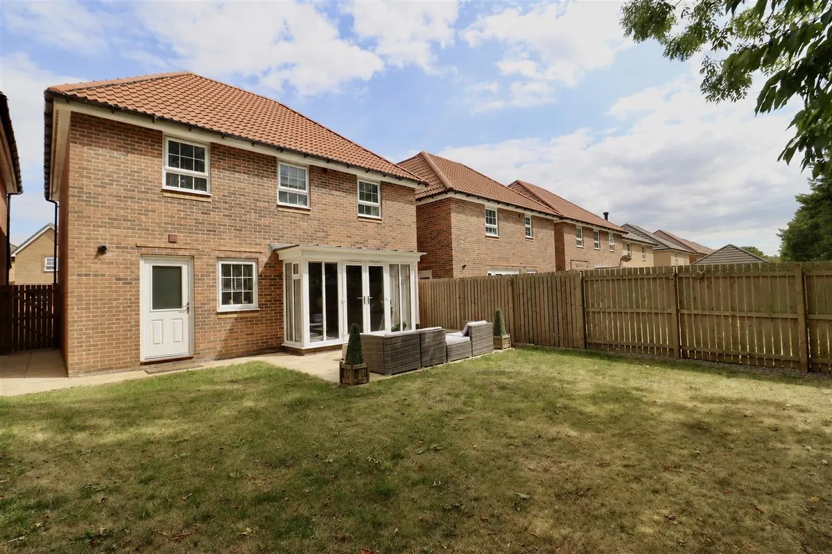 Broad Avenue, Hessle