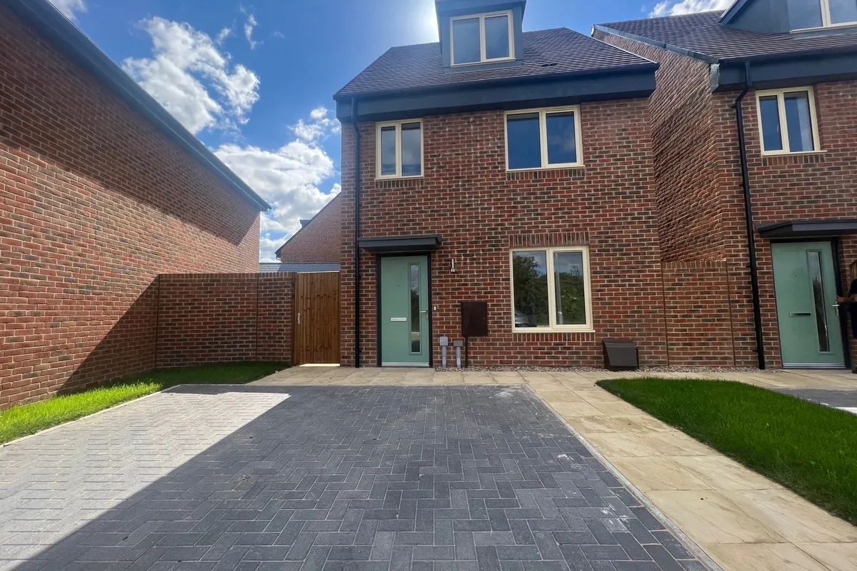 Purssell Road, Weston Turville, AYLESBURY